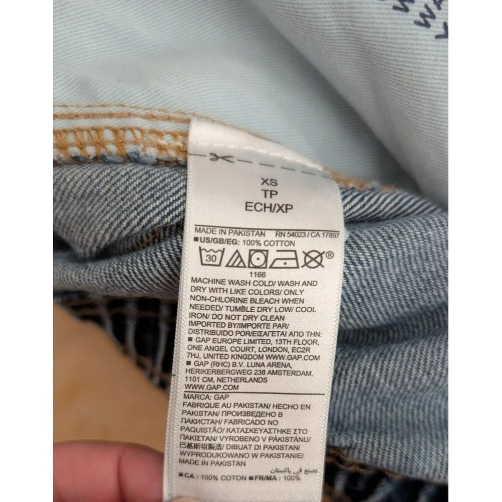 GAP Mens XSmall Light Wash 27